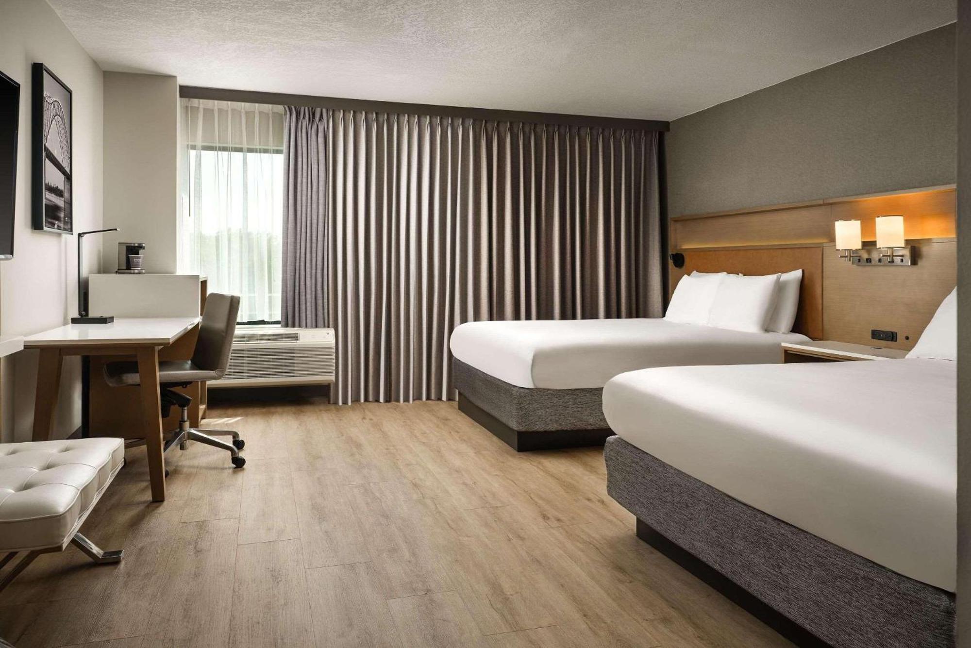 เรดิสัน โฮเทล เวสต์ เมมฟิส Hotel เวสต์เมมฟิส ภายนอก รูปภาพ
